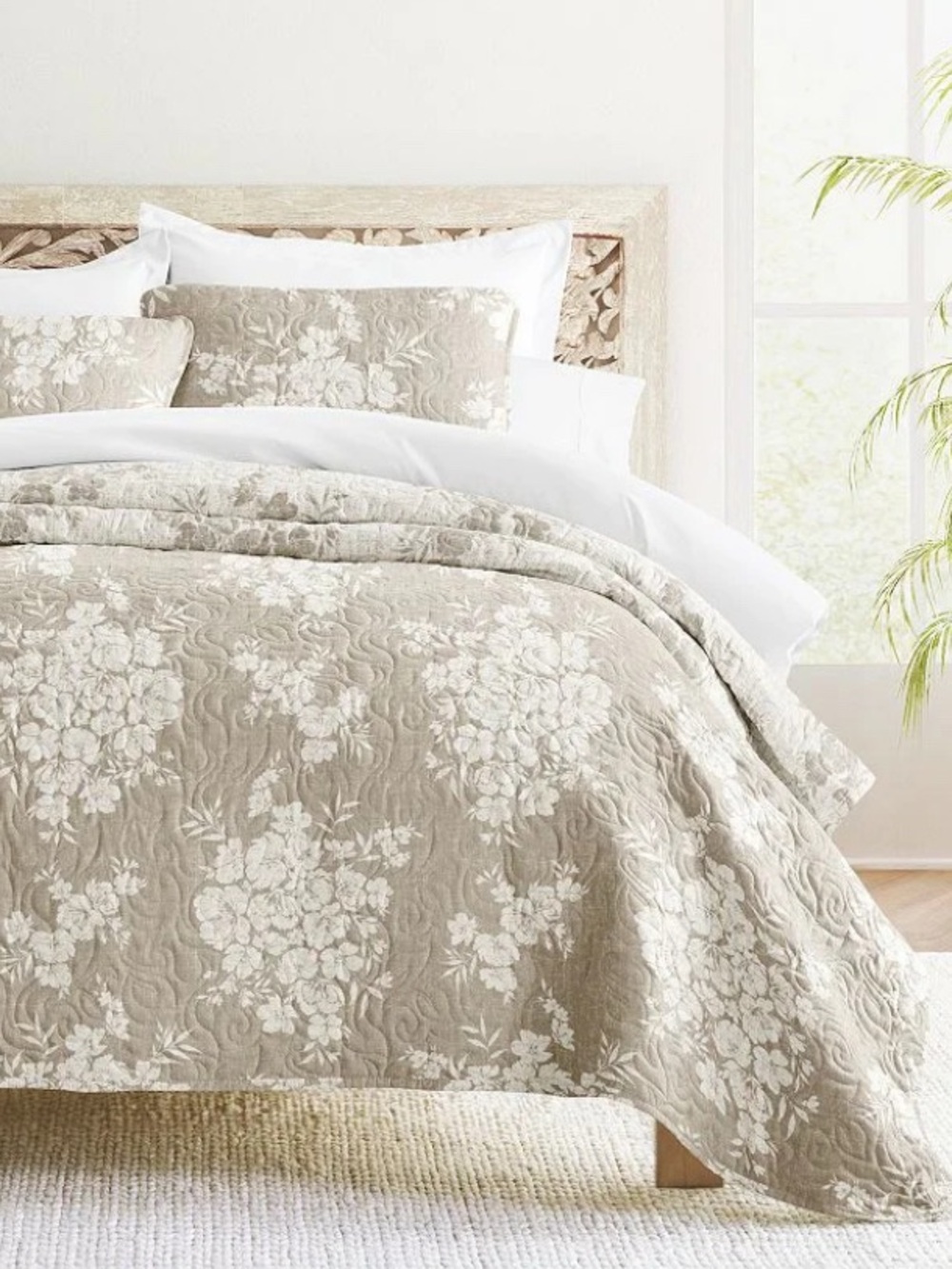 Full & Queen Floral Quilted Bedding Set